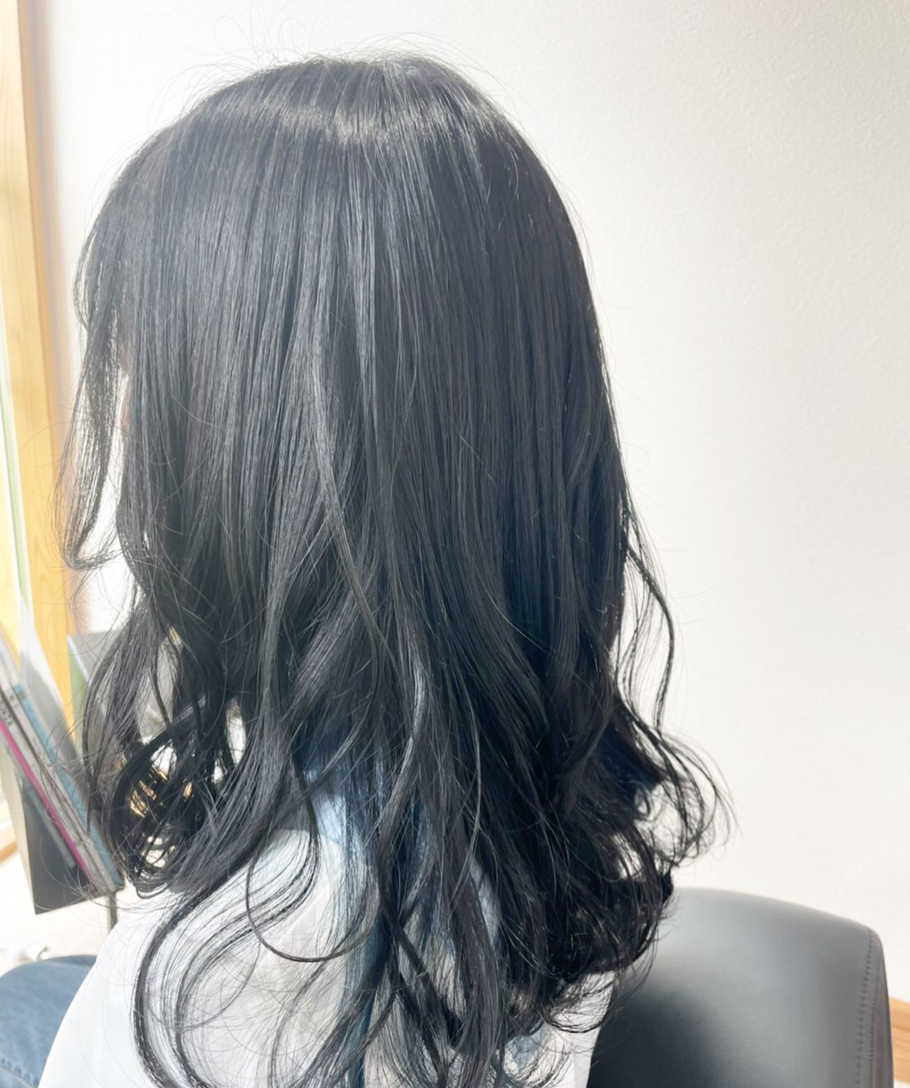 ダークブルーから除くブルー可愛い️#totti #hair #color #perm #cut #hairstyle #haircolor #hairarrange #stylist #care #carelist #aujua #イルミナカラー #headspa #treatment #美容院